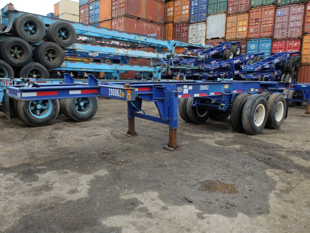 used container chassis 200062 (1) lr Innova Industries
