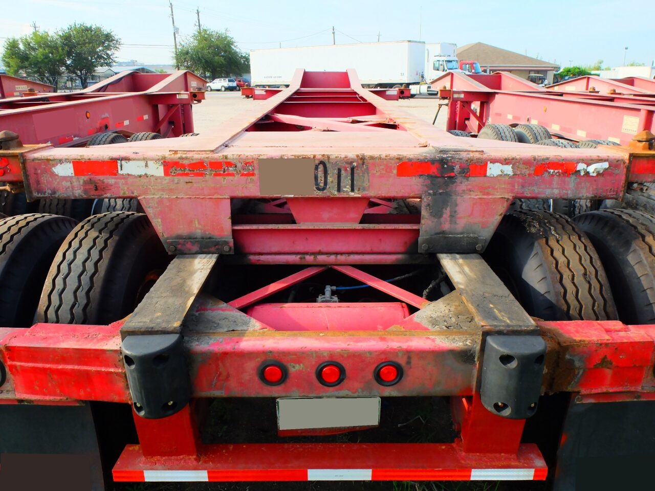 triaxle chassis 011 (12) lr Innova Industries.