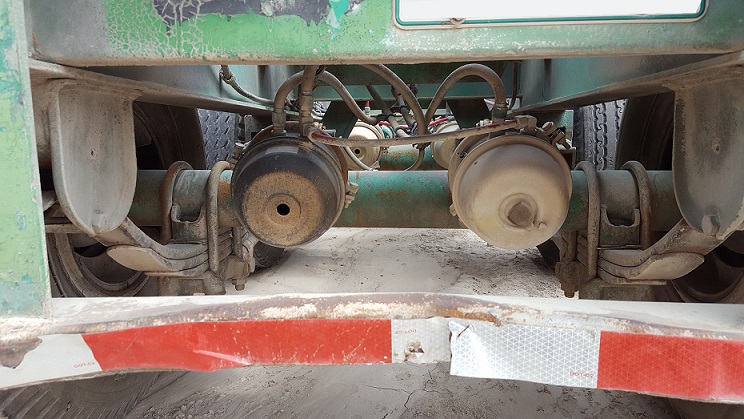 Hyundai Tri-Axle Chassis 330085 (5) lr