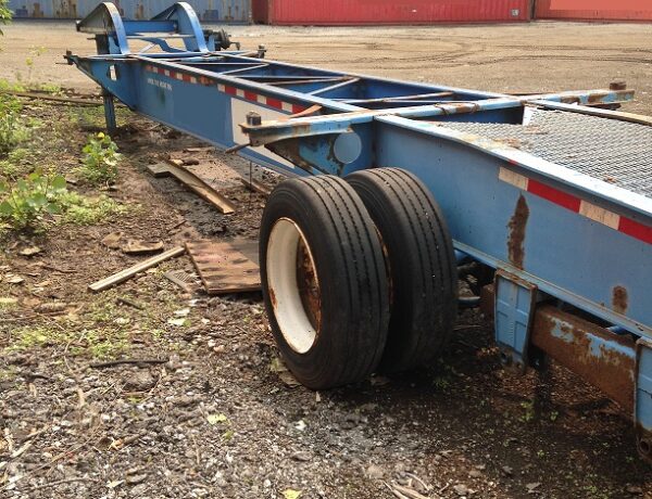 280011 tank chassis (1) lr
