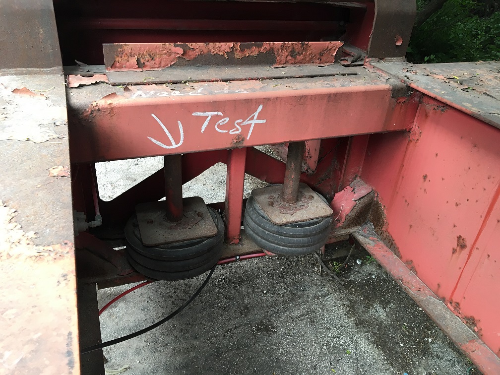 280055 spread axle (2) lr Innova Industries.