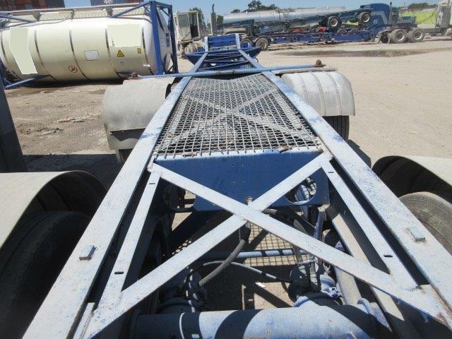 900795 43' Spread Axle Chassis (2) lr