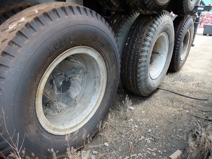 290752 used tri-axle super slider chassis (1) lr