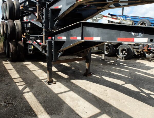 290752 used tri-axle super slider chassis (11) lr