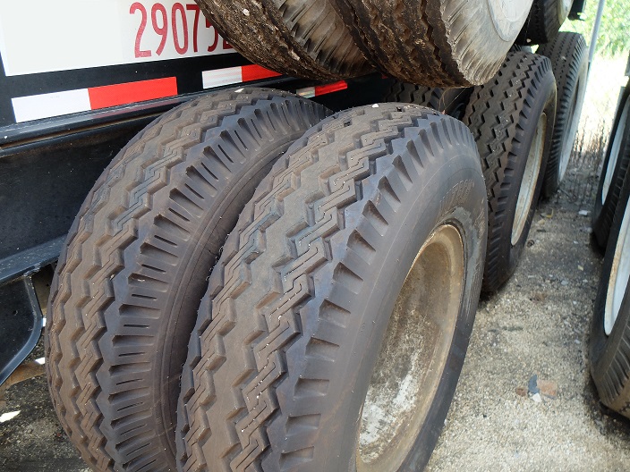 290752 used tri-axle super slider chassis (3) lr