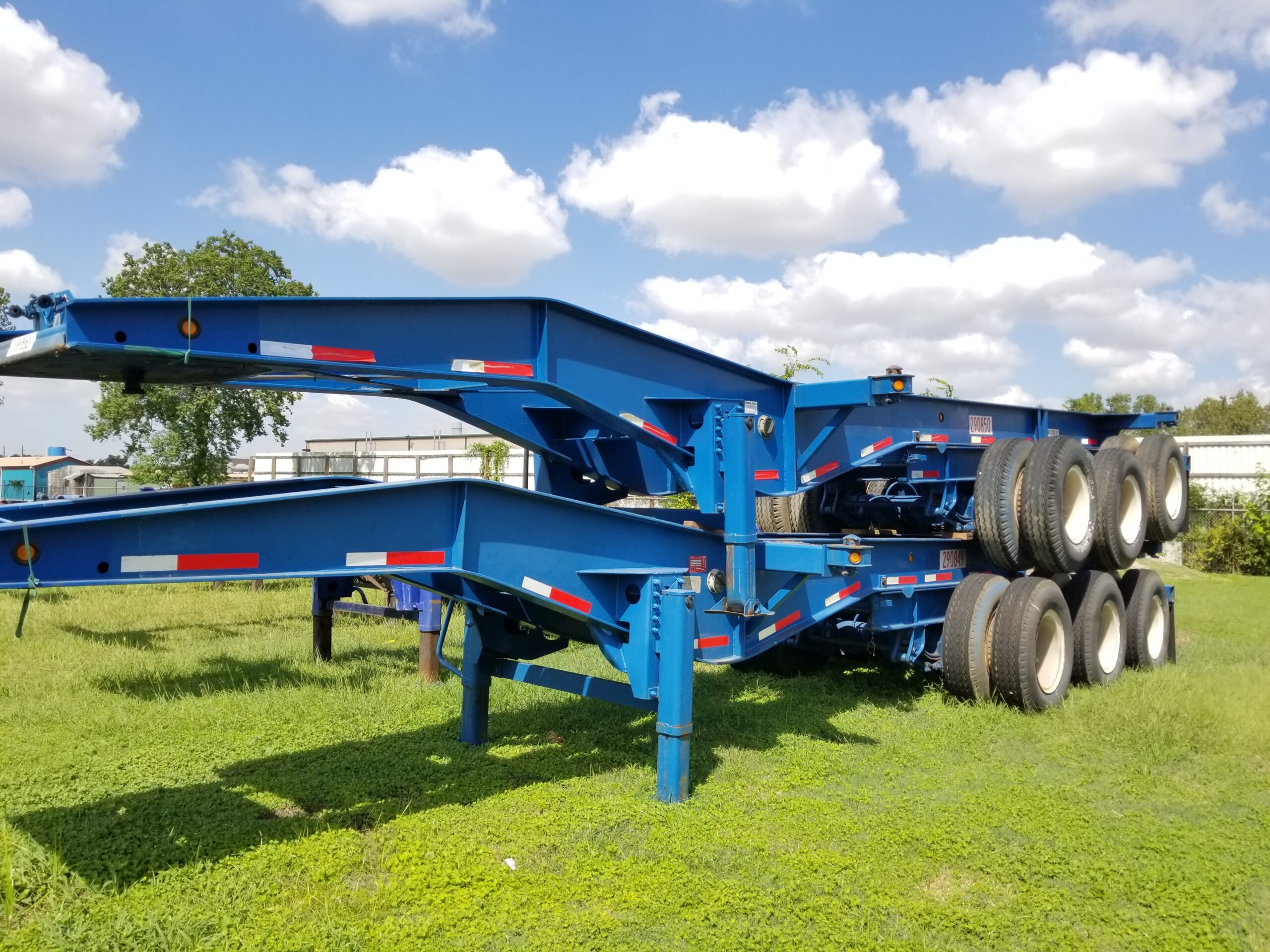 290849, 290850 20 ft. Tri Axle Slider Chassis (1)