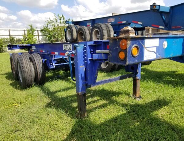 200246 20 ft. Tandem Container Chassis (3) lr
