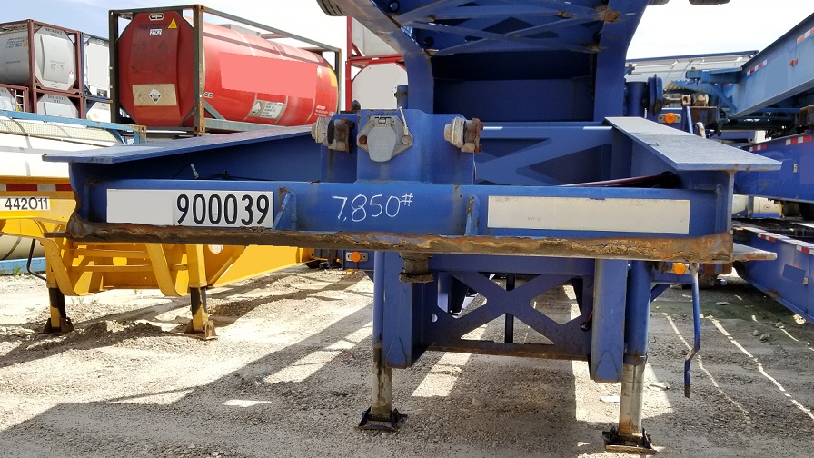 900039 tandem axle drop deck chassis (2) lr