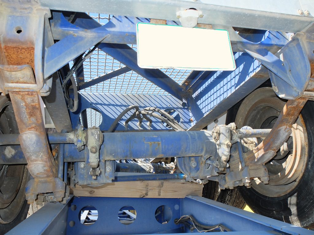 900720 used 3AX drop deck chassis (4) lr