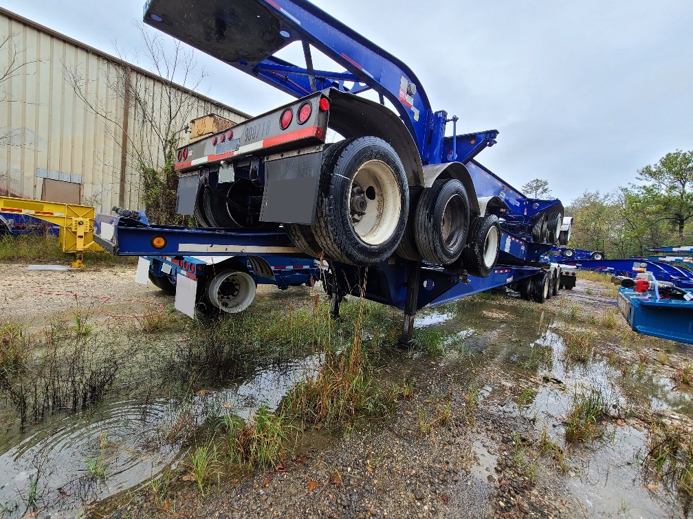 20 ft. Tri-Axle Tank Chassis - 900719 (1) lr