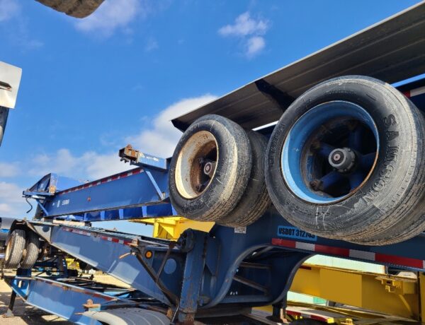 Tandem Axle Tank Chassis 900056 (5) lr