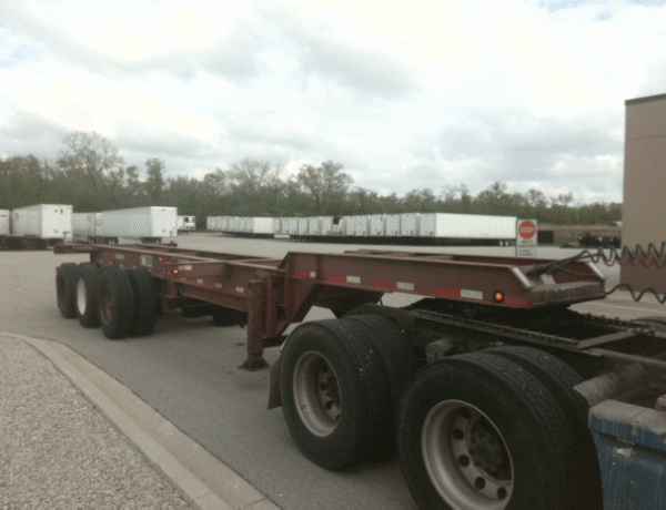 070058 Tri-axle 20' Chassis (4)