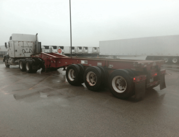 070159 Tri-Axle 20' Chassis (3)