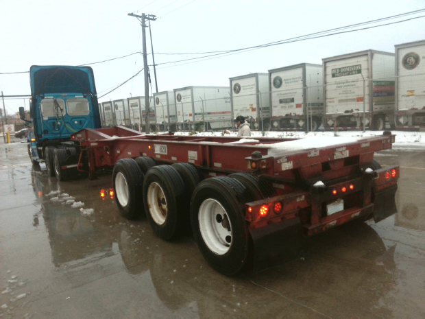 070628 Tri-Axle 20' Chassis (5)