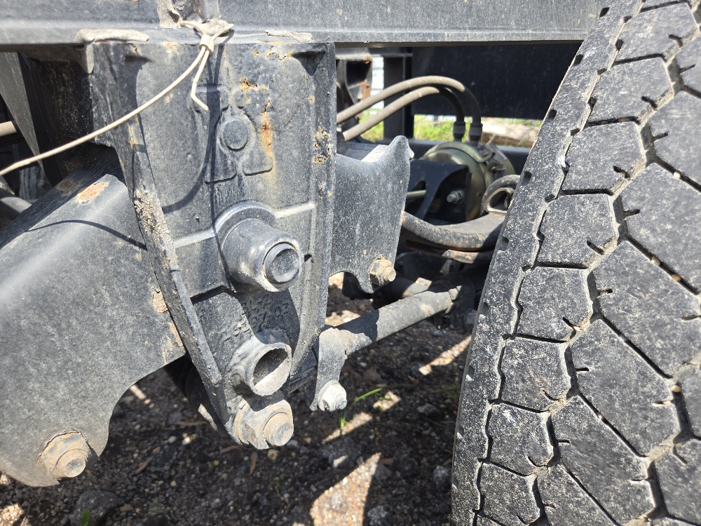 446127 40 ft. container chassis (1)