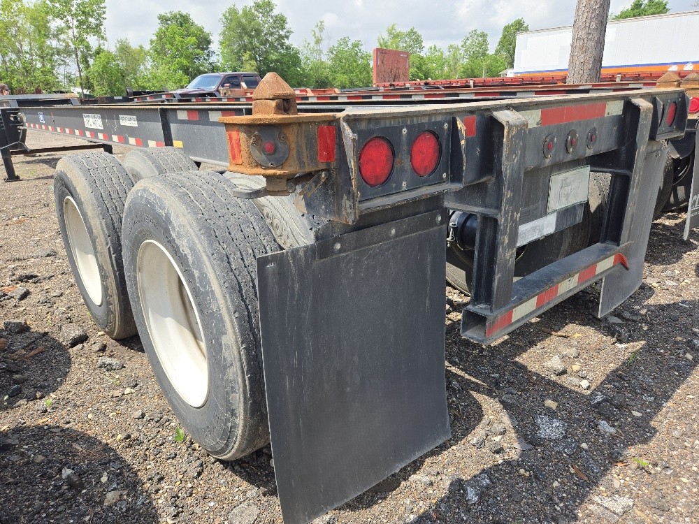 446127 40 ft. container chassis (2) 2
