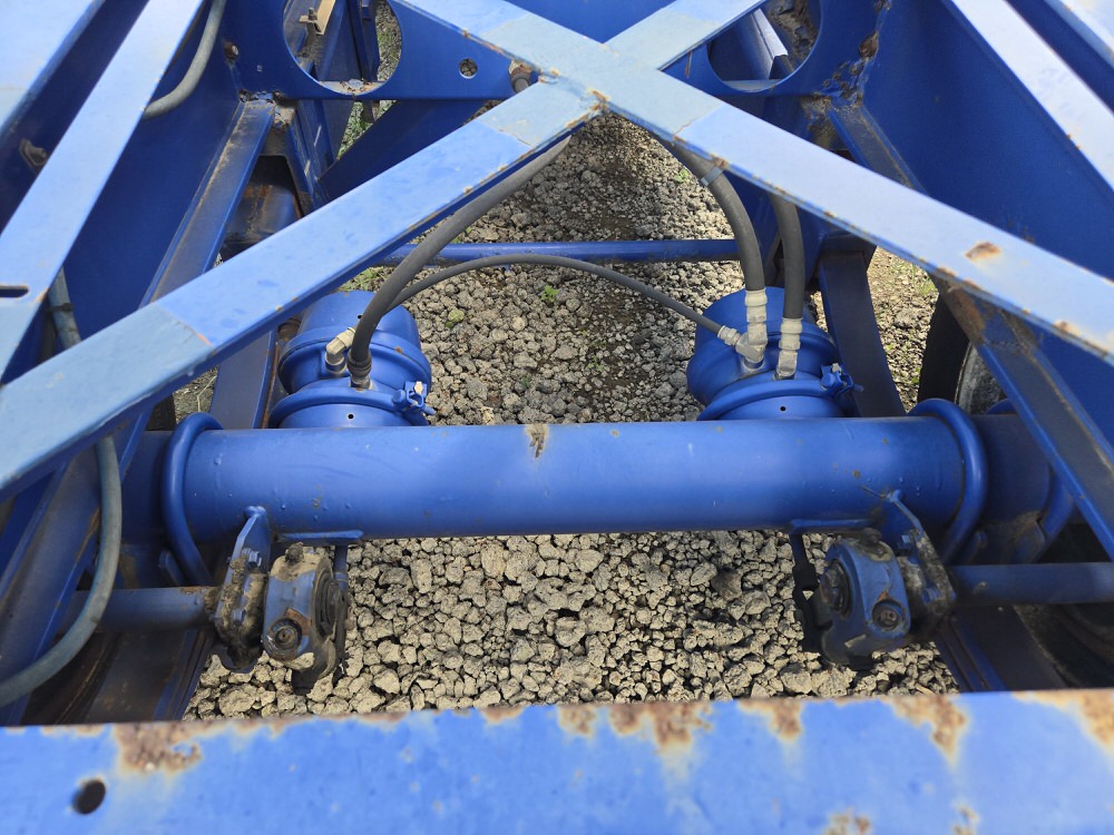 43 ft Spread Axle Tank Chassis