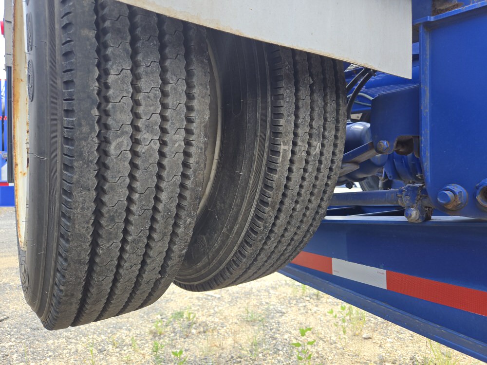 43 ft Spread Axle Tank Chassis