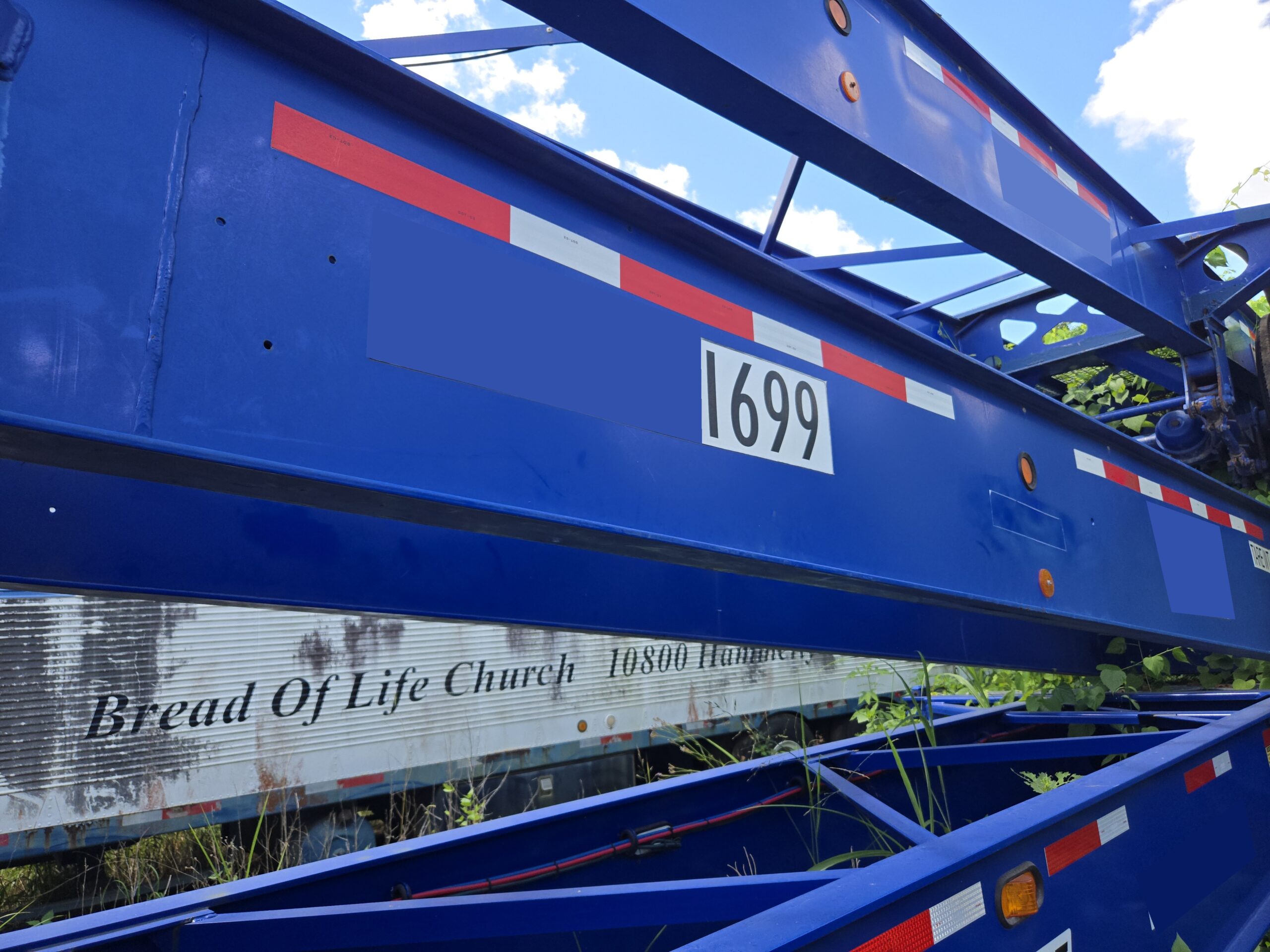 901699 (2)